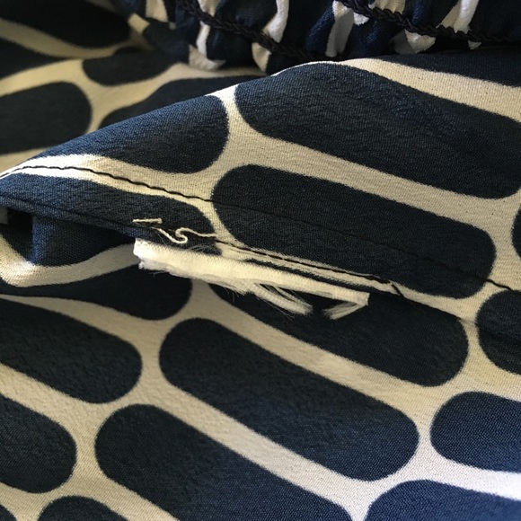 Sz medium Michael Kors smock waist top - Picture 6 of 6